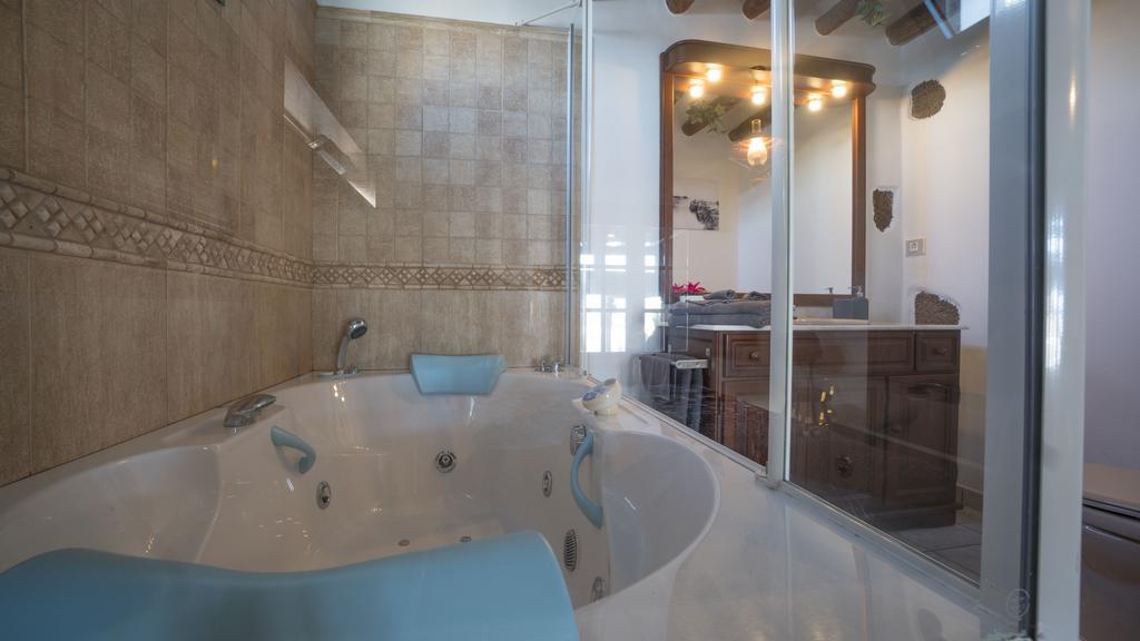 Villa With Amazing Views, Jacuzzi And Private Pool San Bartolomé Kültér fotó